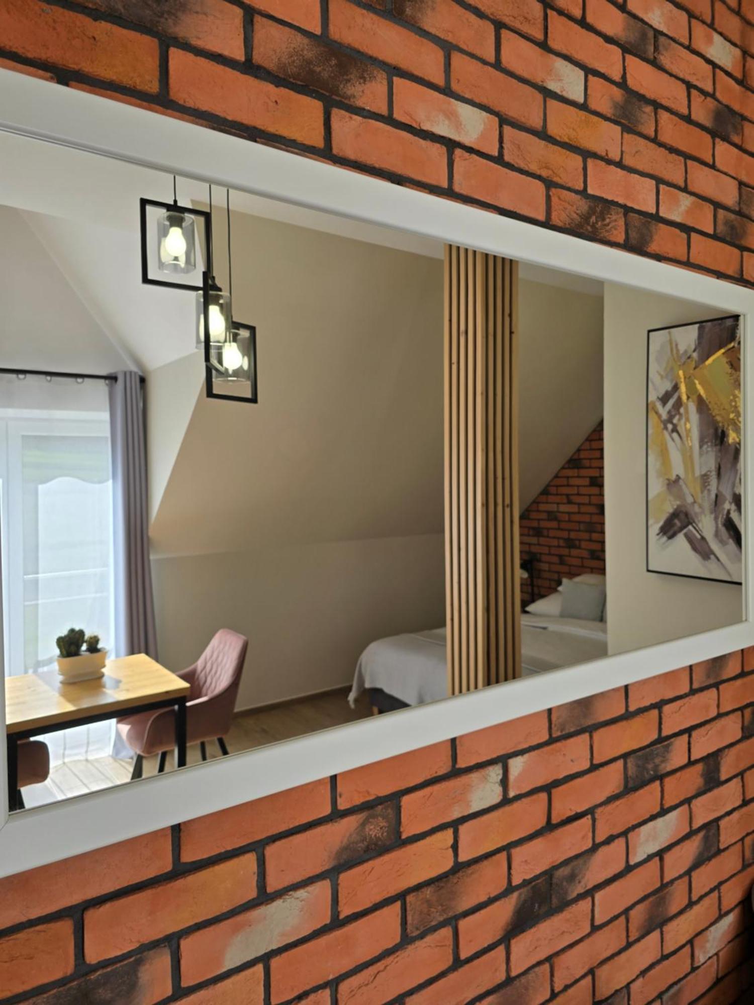 Dwor Bysina Villa Myslenice ภายนอก รูปภาพ
