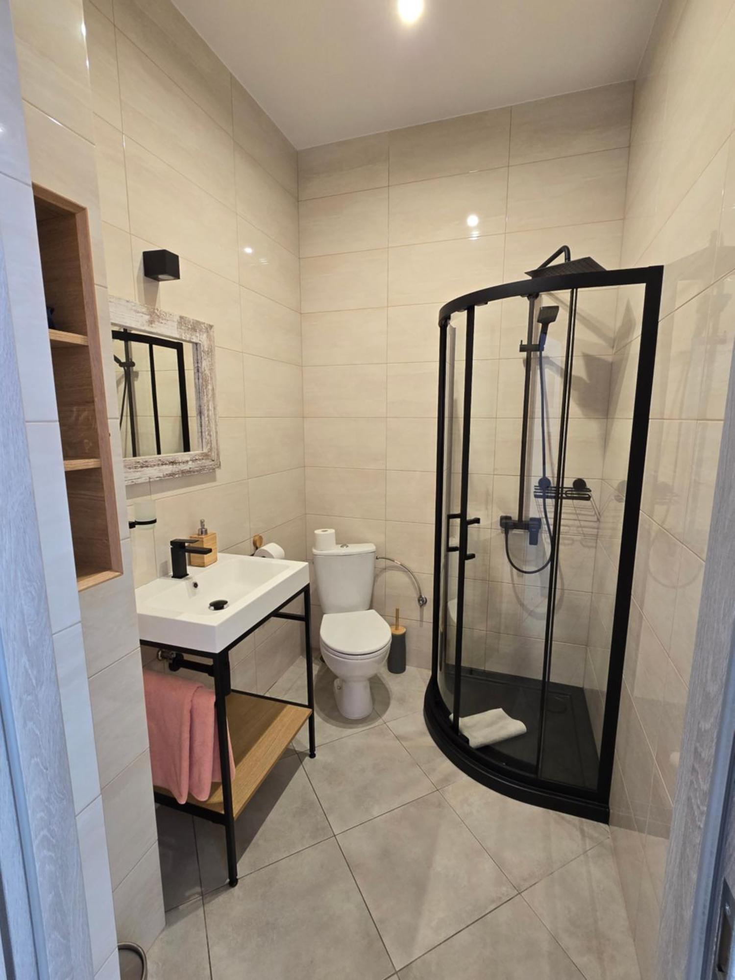 Dwor Bysina Villa Myslenice ภายนอก รูปภาพ